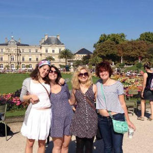 students posing for picture while studying abroad